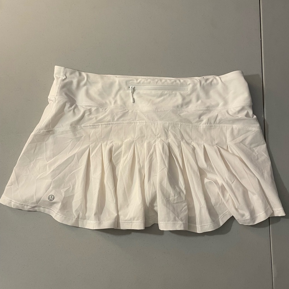 Lulu🍋 Women’s White Skirt